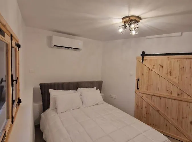 Aprosmeno Jacuzzi House 3 With Private Pool Apartmán *