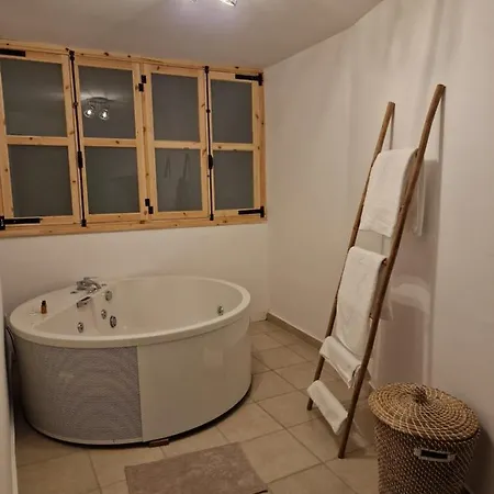 Lägenhet Aprosmeno Jacuzzi House 3 With Private Pool *